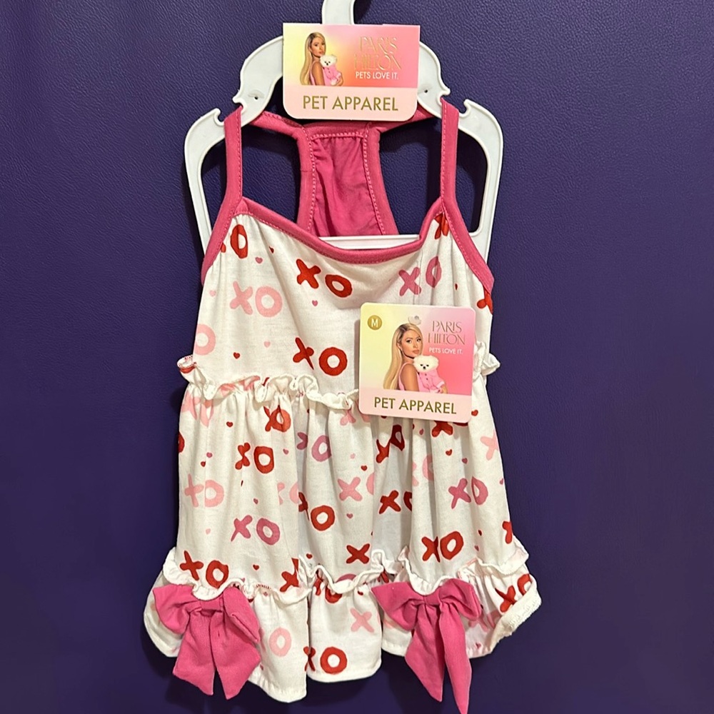 NWT Paris Hilton 🎀💕 Pet Apparel / Dress in white pink and red size M